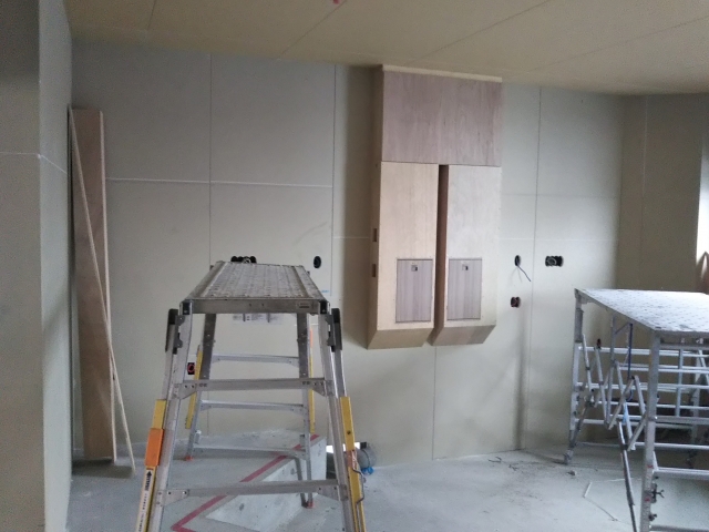 移動式足場（ローリングタワー）